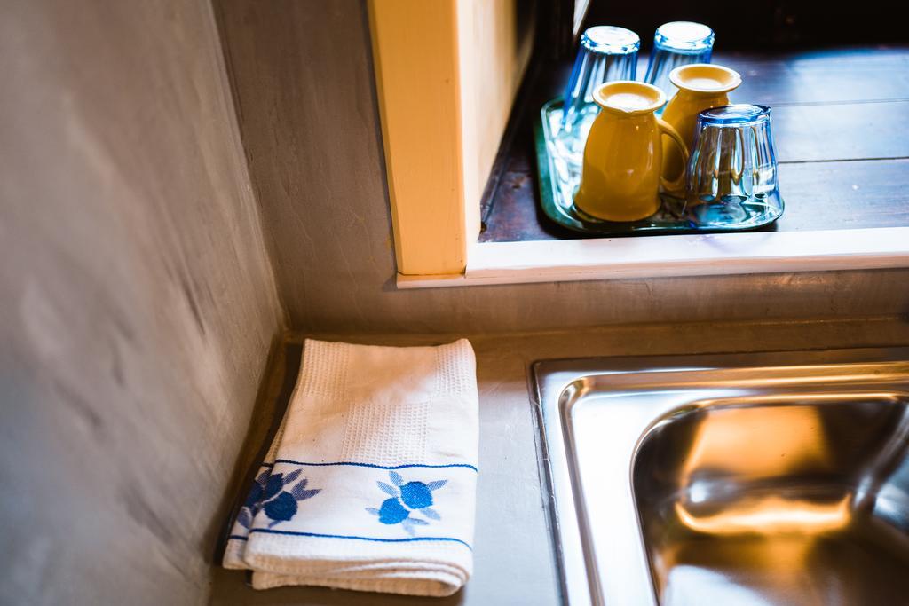 Karnayo Hotell Meyísti Exteriör bild